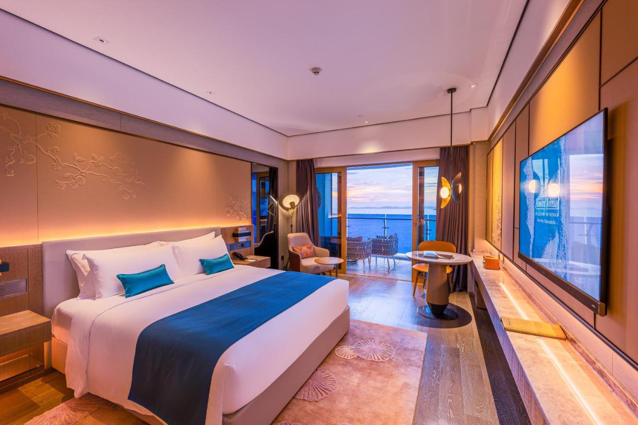 Howard Johnson Plaza By Wyndham Blue Bay Sihanoukville Exterior foto